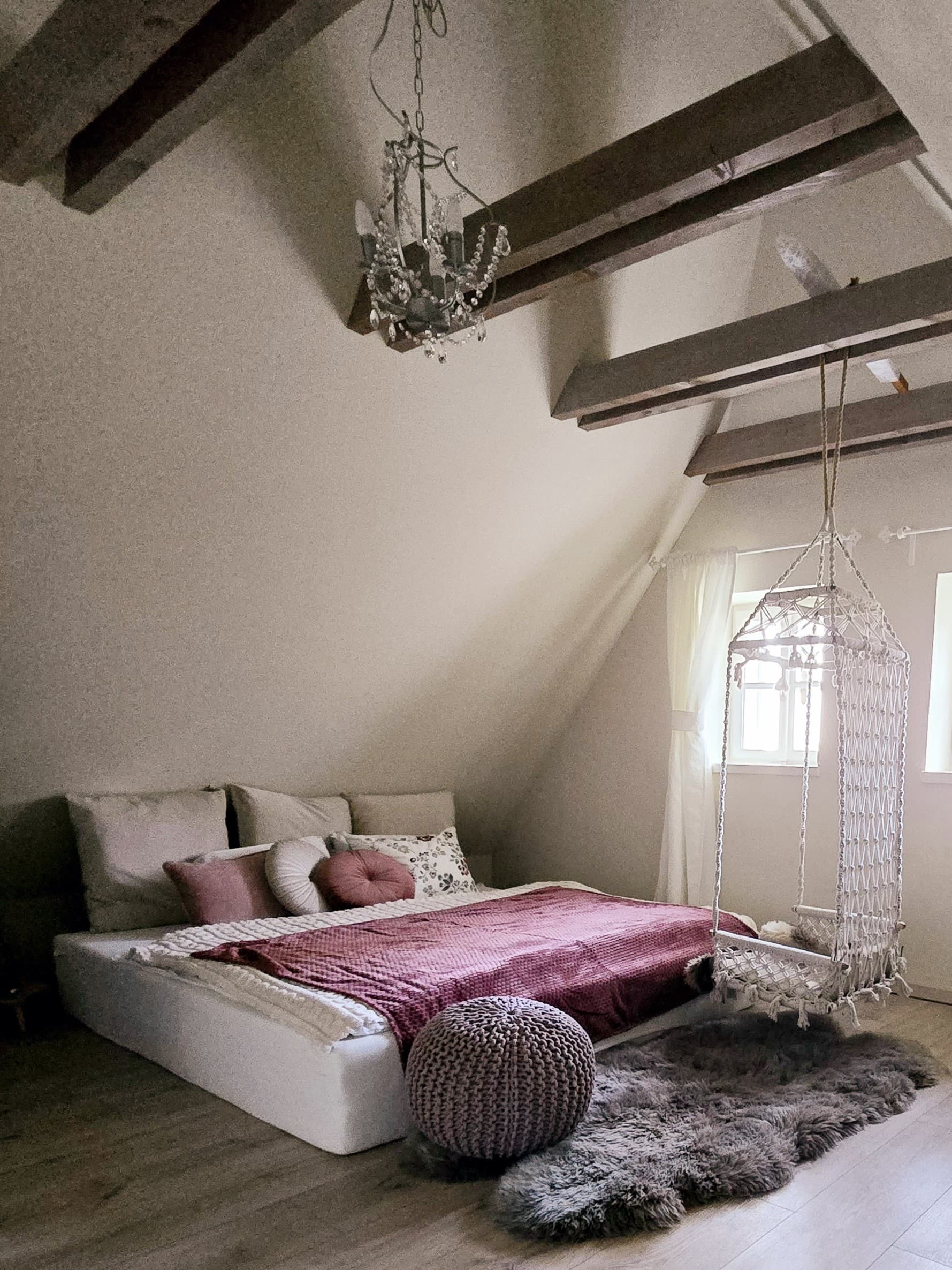 pink_bedroom